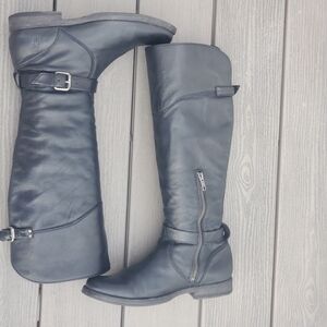Elegant Frye Black Women's Boots